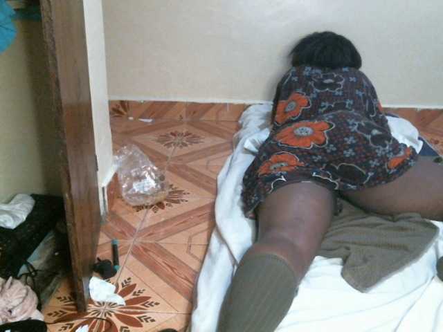 CuteLeilah's BongaCams show and profile