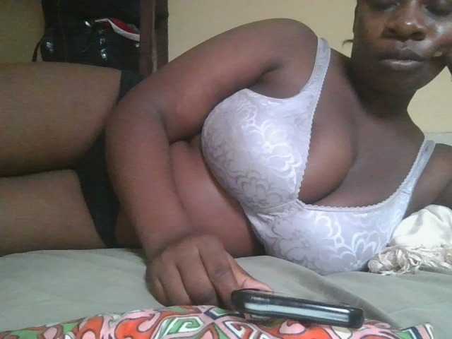 Swityass24 webcam bongacams model stream image