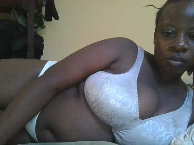 Swityass24 from BongaCams