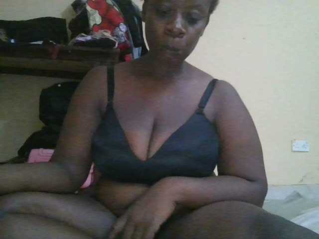 Swityass24 webcam bongacams model stream image