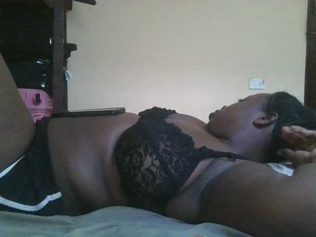 Swityass24 webcam bongacams model stream image