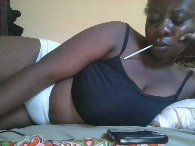 Swityass24 webcam bongacams model stream image