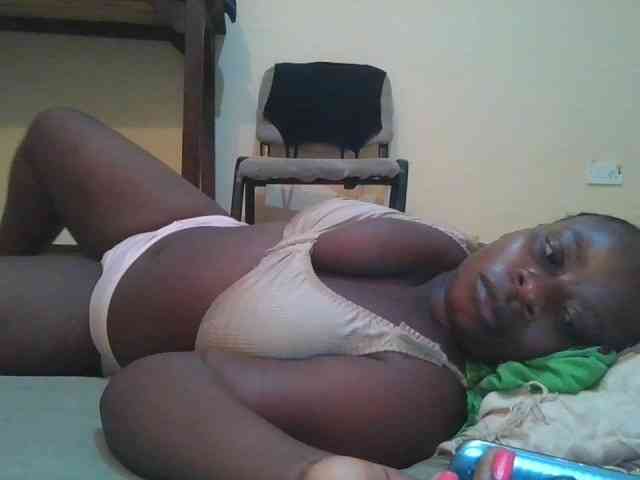 Swityass24 Live Webcam on BongaCams