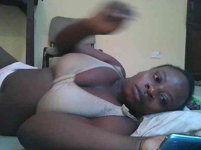 Swityass24 Live Webcam on BongaCams