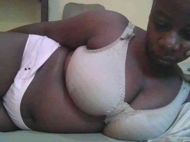 Swityass24 Live Webcam on BongaCams