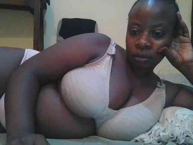 Swityass24 Live Webcam on BongaCams