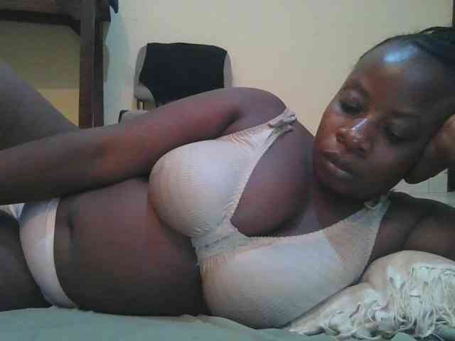 Swityass24 Live Webcam on BongaCams