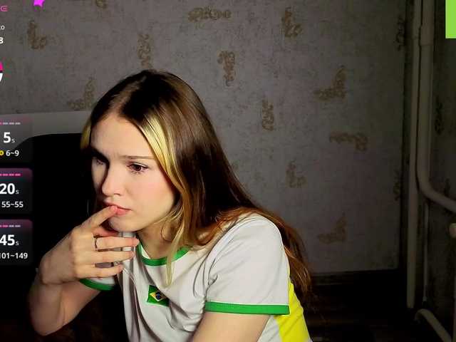 cutie-fox20's BongaCams show and profile