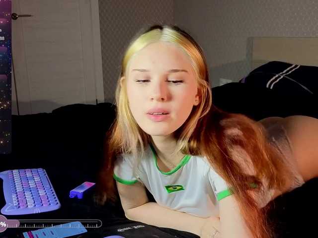 cutie-fox20 from BongaCams is Freechat