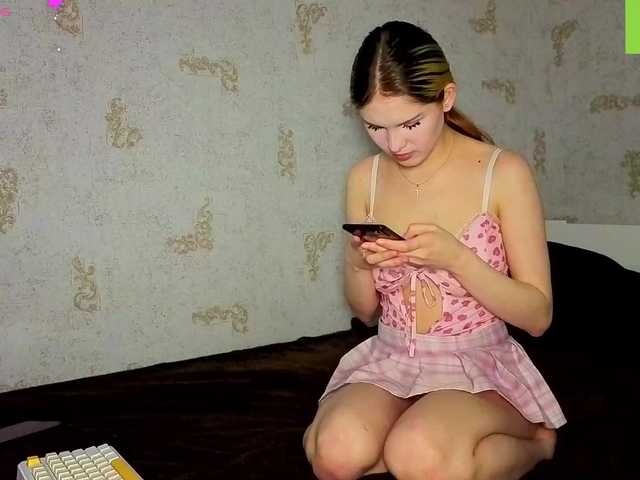 cutie-fox20's BongaCams show and profile