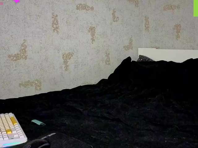 cutie-fox20's BongaCams show and profile