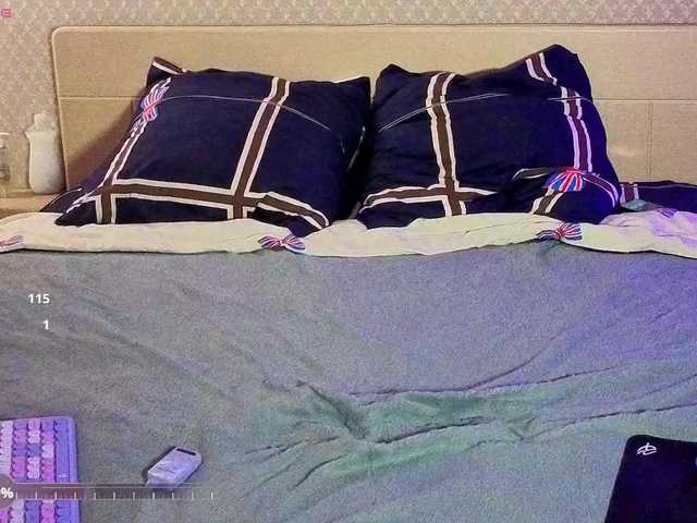 cutie-fox20's BongaCams show and profile