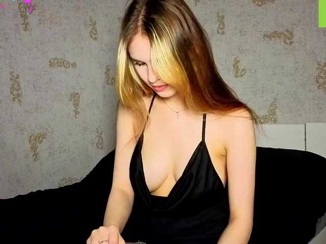 cutie-fox20's BongaCams show and profile