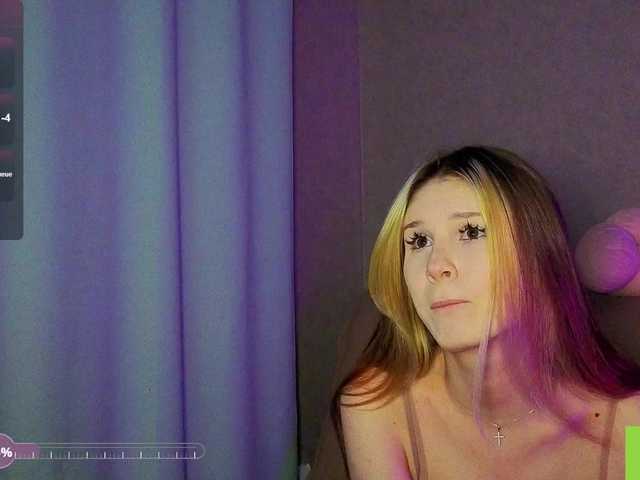 cutie-fox20's BongaCams show and profile