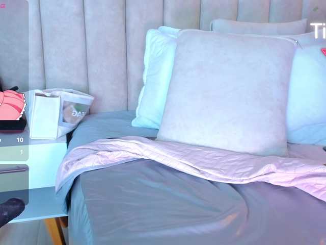 LizSheibaum's BongaCams show and profile