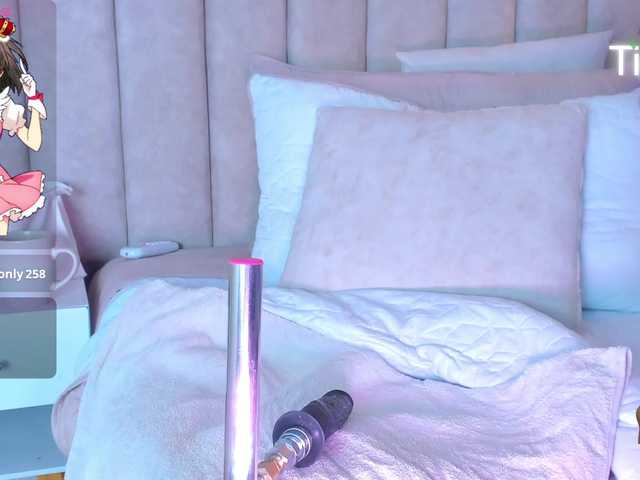 LizSheibaum's BongaCams show and profile