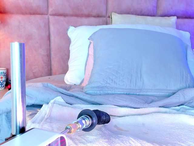 LizSheibaum's BongaCams show and profile