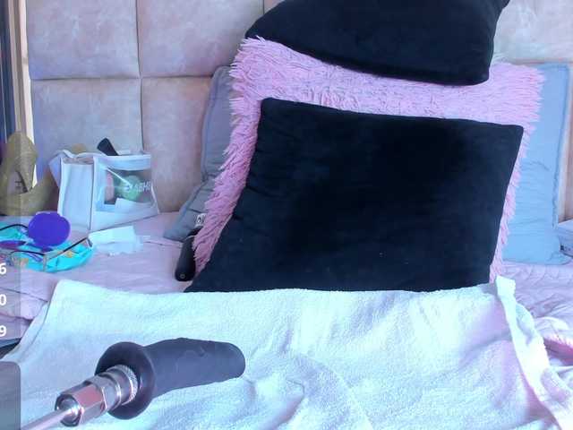 LizSheibaum's BongaCams show and profile