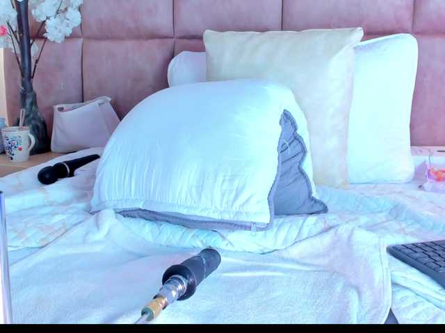 LizSheibaum's BongaCams show and profile