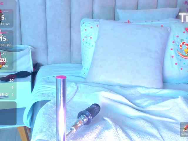 LizSheibaum Live Webcam on BongaCams