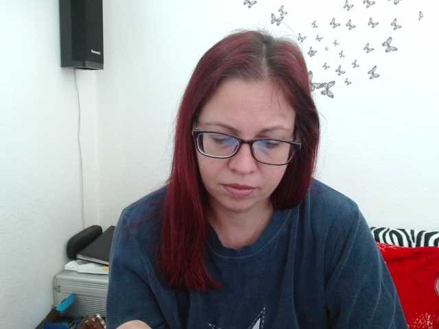 LadyHellene's BongaCams show and profile