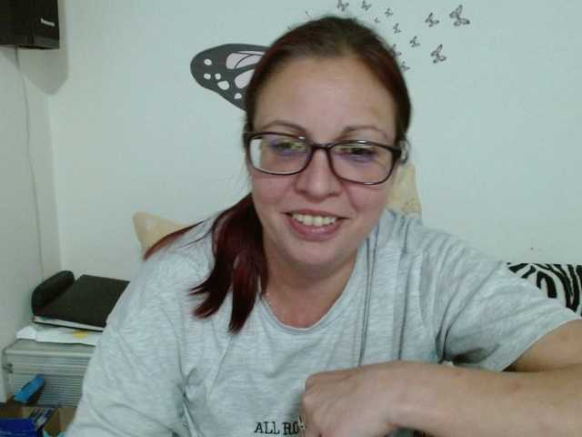 LadyHellene's BongaCams show and profile