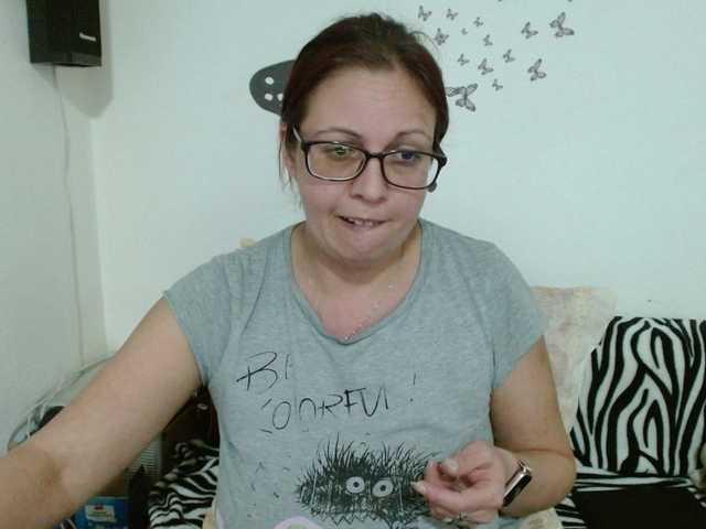 LadyHellene's BongaCams show and profile