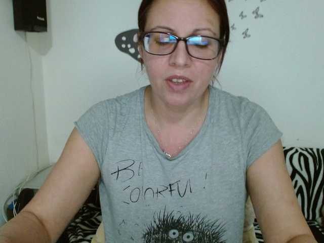 LadyHellene's BongaCams show and profile
