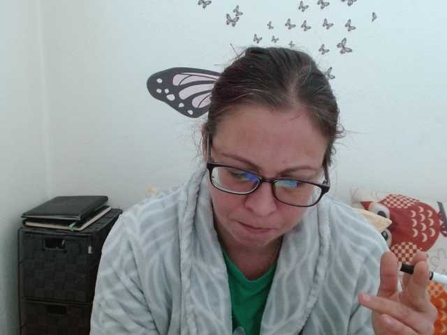 LadyHellene's BongaCams show and profile