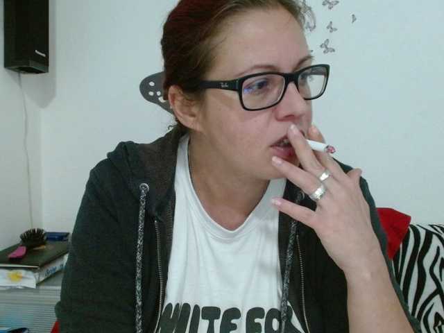 LadyHellene Live Cam and Statistics on UnifiedCams