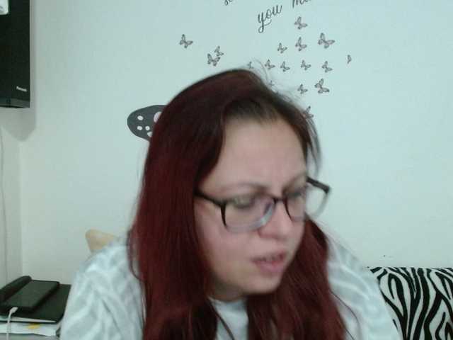 LadyHellene's BongaCams show and profile