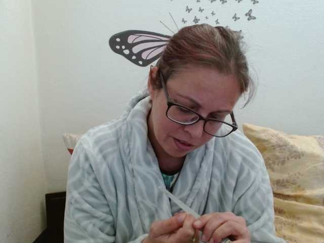 LadyHellene's BongaCams show and profile