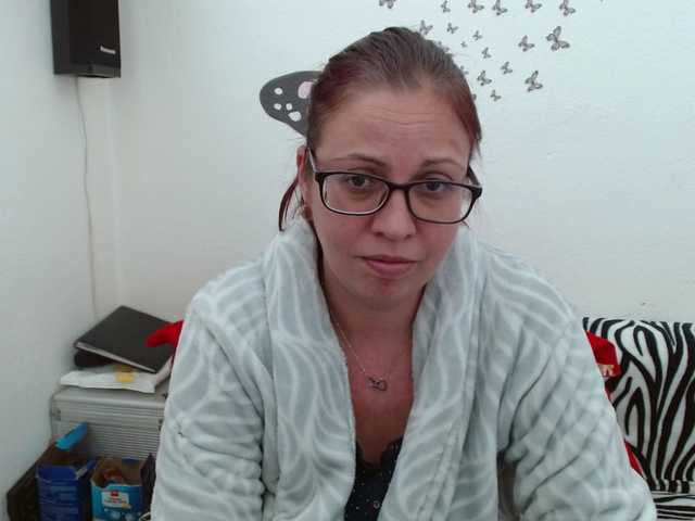 LadyHellene's BongaCams show and profile