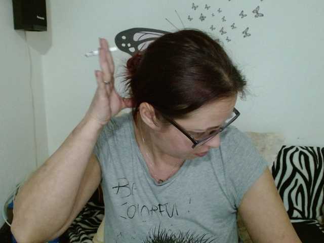 LadyHellene's BongaCams show and profile