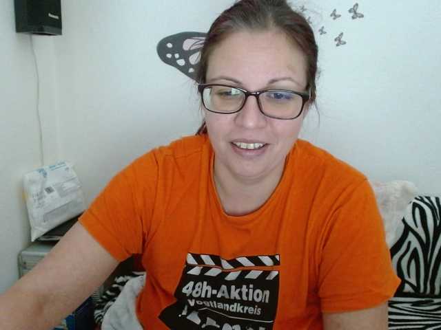 LadyHellene's BongaCams show and profile