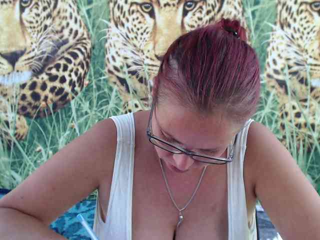 LadyHellene webcam
