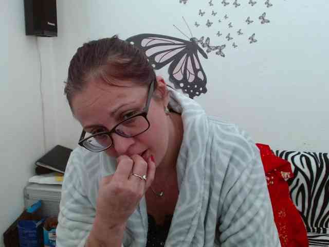 LadyHellene Live Webcam on BongaCams