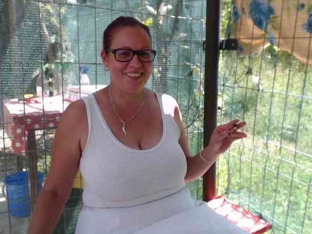 LadyHellene webcam