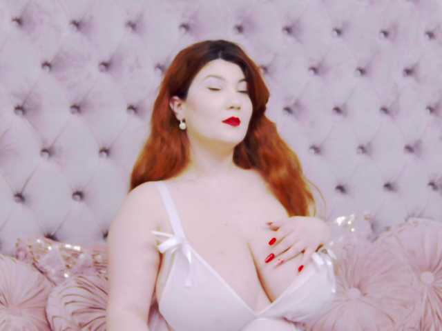 PenelopeLynnx's BongaCams show and profile