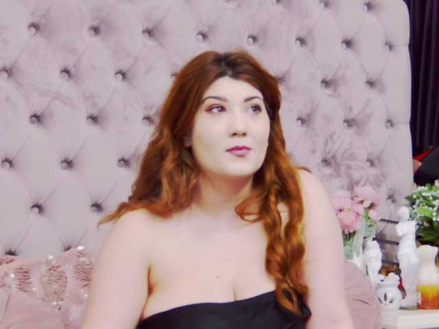 PenelopeLynnx's BongaCams show and profile