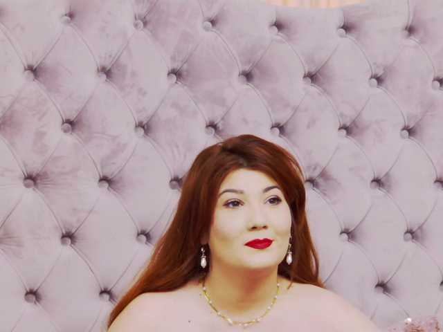 PenelopeLynnx's BongaCams show and profile