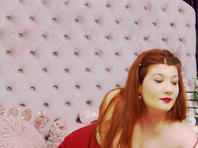 PenelopeLynnx's BongaCams show and profile