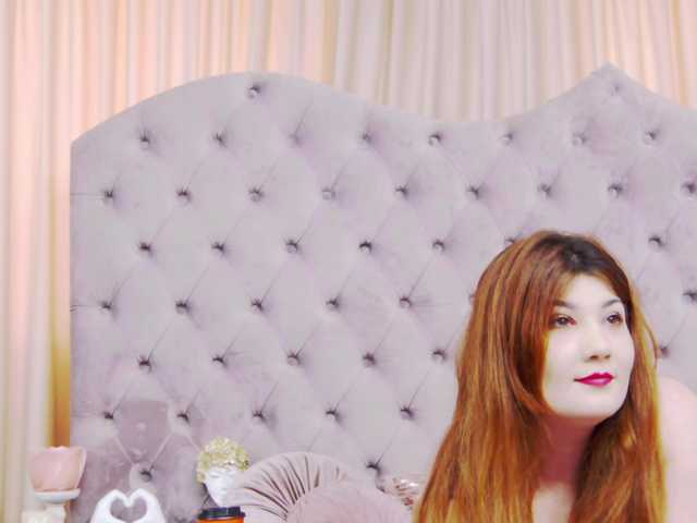 PenelopeLynnx's BongaCams show and profile