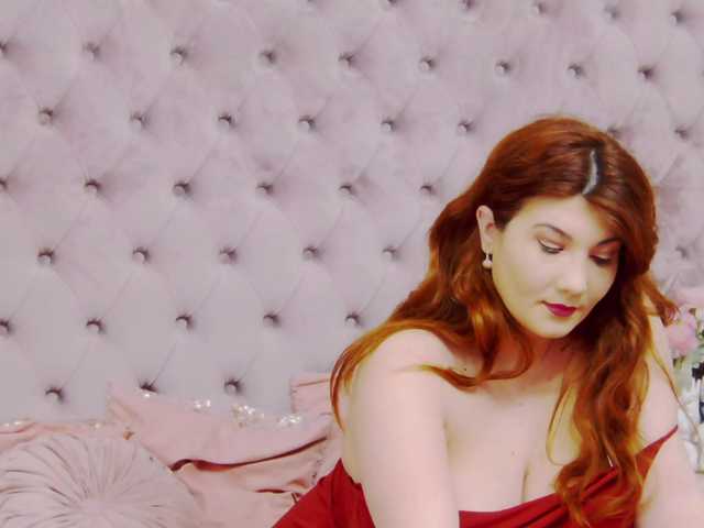 PenelopeLynnx's BongaCams show and profile