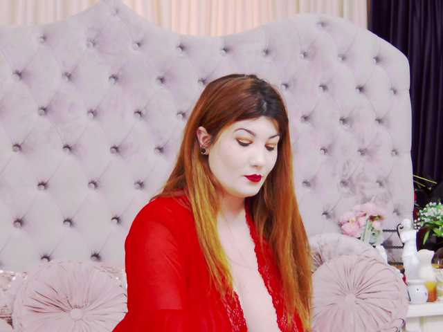 PenelopeLynnx's BongaCams show and profile