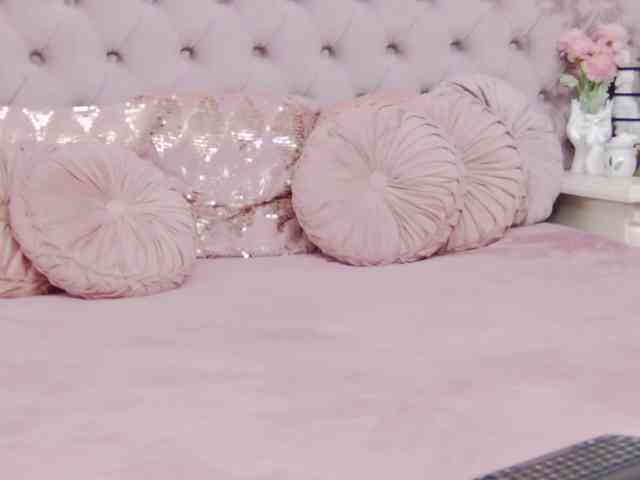 PenelopeLynnx webcam