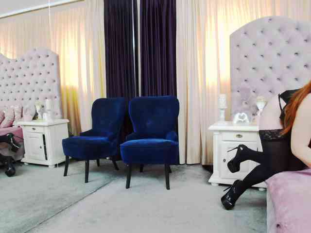 PenelopeLynnx Live Webcam on BongaCams
