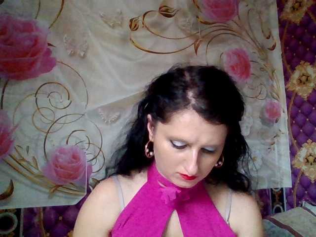 ArchiGirl's BongaCams show and profile