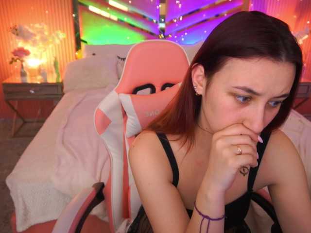 RoxyRayy's BongaCams show and profile