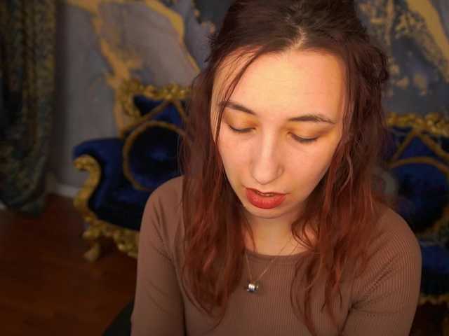 RoxyRayy's BongaCams show and profile